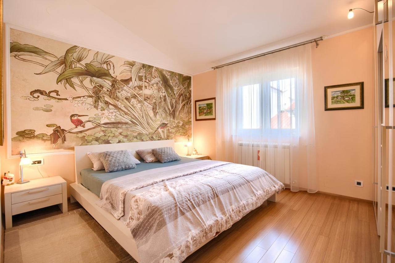 Tomisha Apartment Pjescana Uvala Ngoại thất bức ảnh